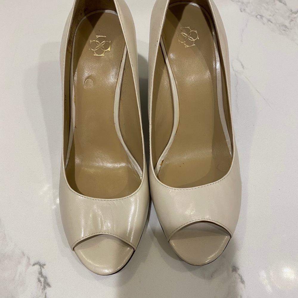 Ann Taylor ivory wedge shoes